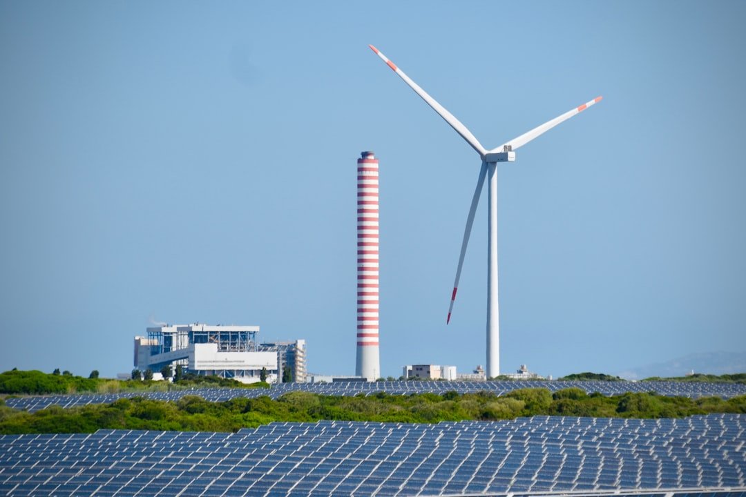 Federal Judge Clears Path for Wind & Solar: What It Means for Renewable Energy Insurance
